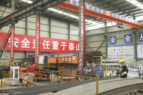 鋼構(gòu)件加工與裝飾材料銷售 生產(chǎn)與市場的雙重奏